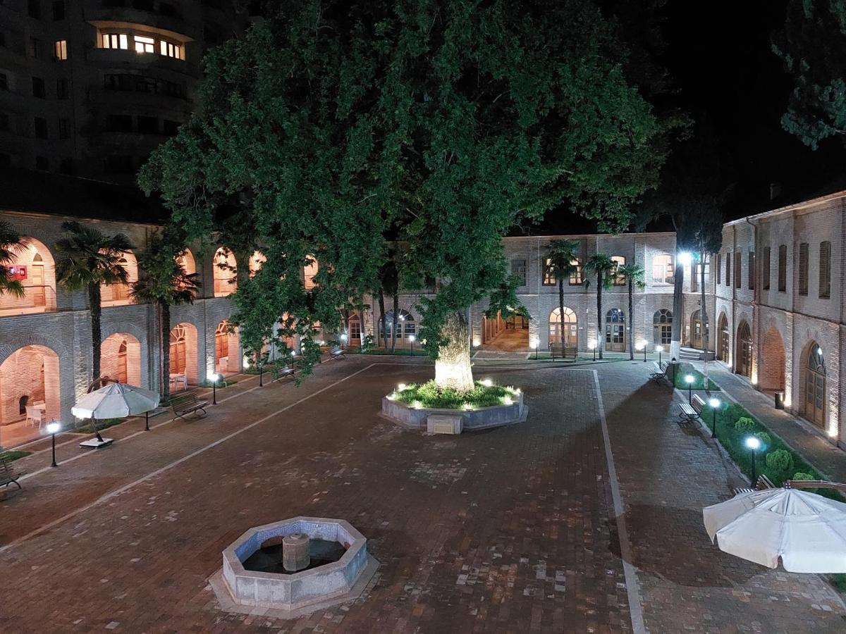 Karvansaray Sah Abbas Hotel Ганджа Екстериор снимка