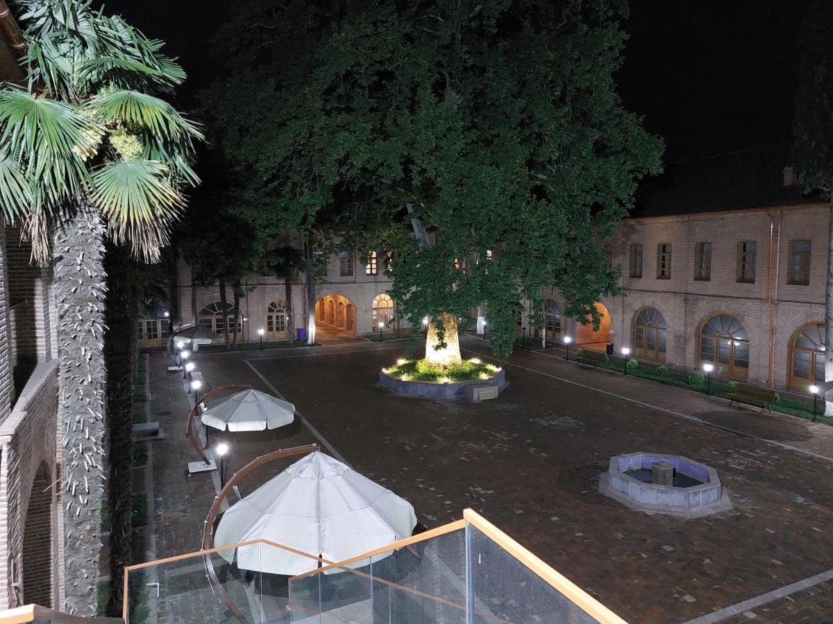 Karvansaray Sah Abbas Hotel Ганджа Екстериор снимка