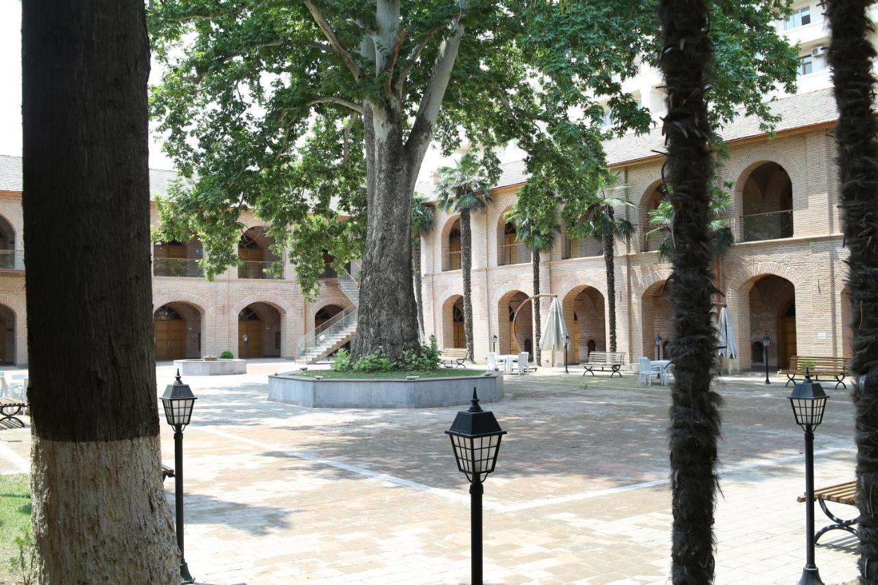 Karvansaray Sah Abbas Hotel Ганджа Екстериор снимка